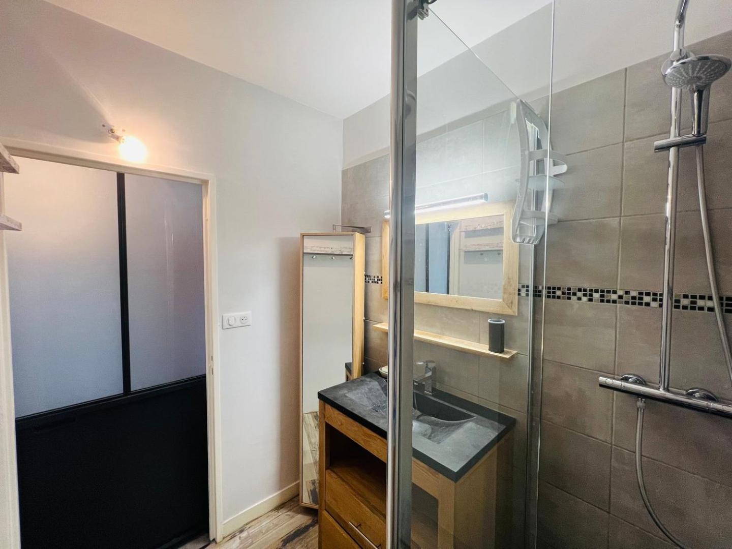 Le Retro - Splendide Appartement Поатие Екстериор снимка